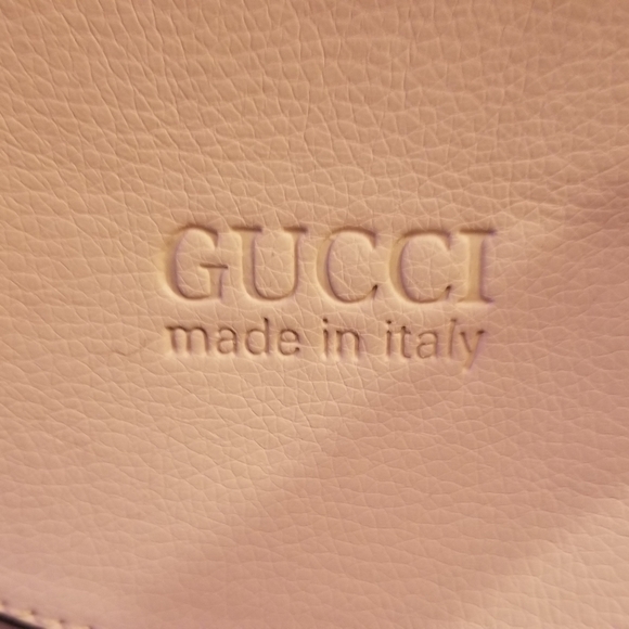 Gucci purse - Picture 2 of 2